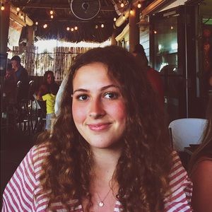 Meet your Posher, Anastasia